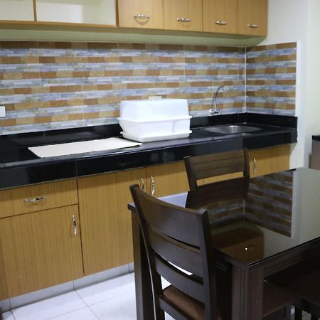 Doniti Suites And Events Place Mandaluyong Exterior foto